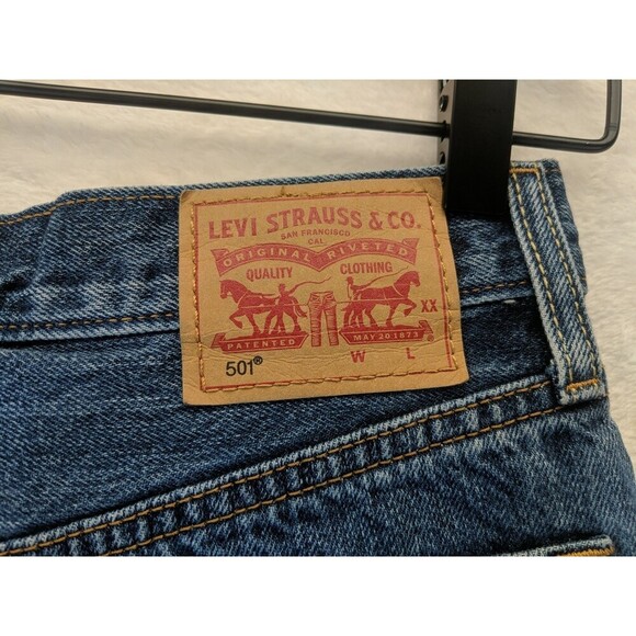 Levis 501 Distressed Cutoff Denim Shorts Cherry Patch Button Fly Size 25 - Picture 16 of 16